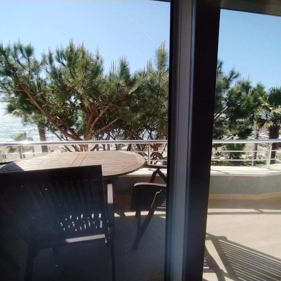 Mia'S Sea View Apartment 格勒姆 外观 照片