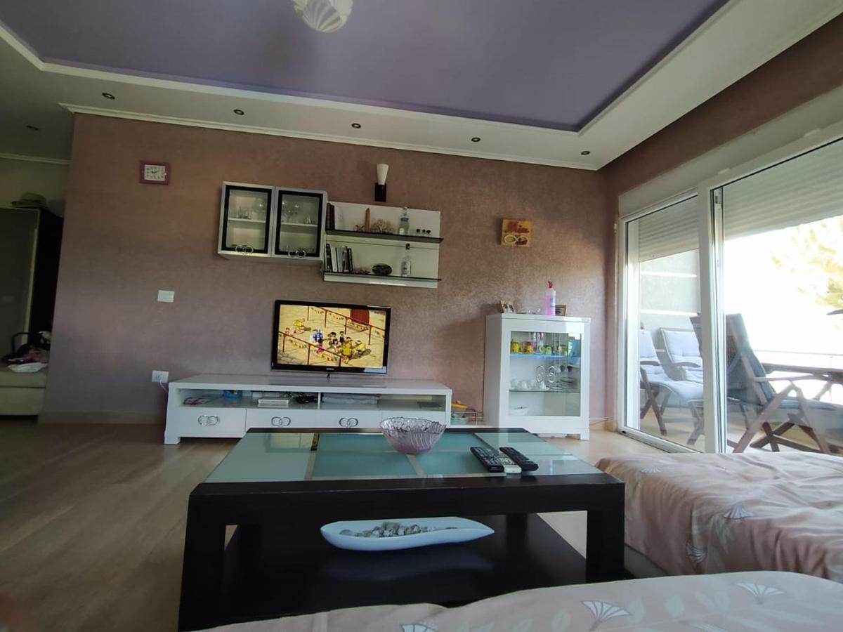 Mia'S Sea View Apartment 格勒姆 外观 照片