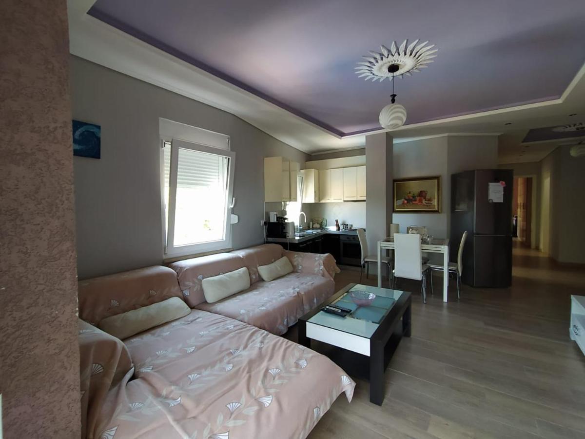 Mia'S Sea View Apartment 格勒姆 外观 照片