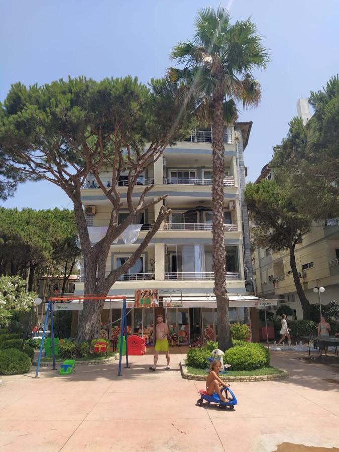 Mia'S Sea View Apartment 格勒姆 外观 照片