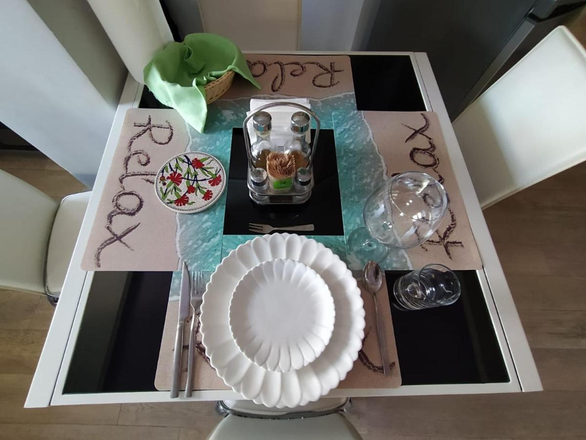 Mia'S Sea View Apartment 格勒姆 外观 照片